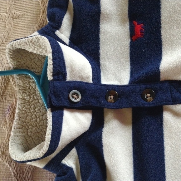 4@30.00 or 12.00 BOYS Shirt by CARTERS - Picture 4 of 13